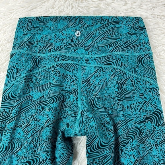 Lululemon In Movement Crop *Everlux 19" Kitakami Spirit Green Black - Picture 5 of 6